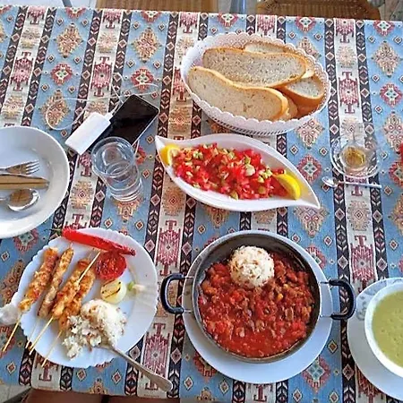 Ξενοδοχείο Paradise House 4*
