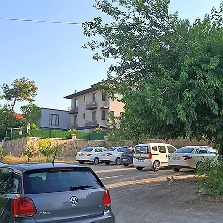 Paradise House Ξενοδοχείο 4*