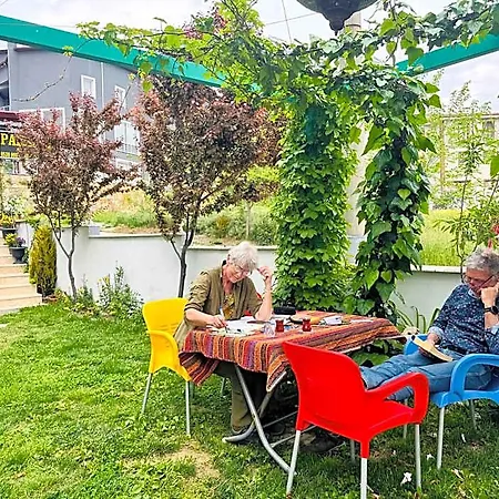 Paradise House 4* Kavakbasi